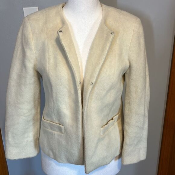 L.L. Bean‎ Signature Cropped Blazer - Ivory Wool - Women's Size 4 - Picture 2 of 6